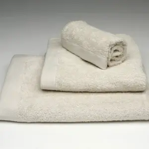 JUEGO DE TOALLAS 080 BEIGE MEDIO BURRITO BLANCO